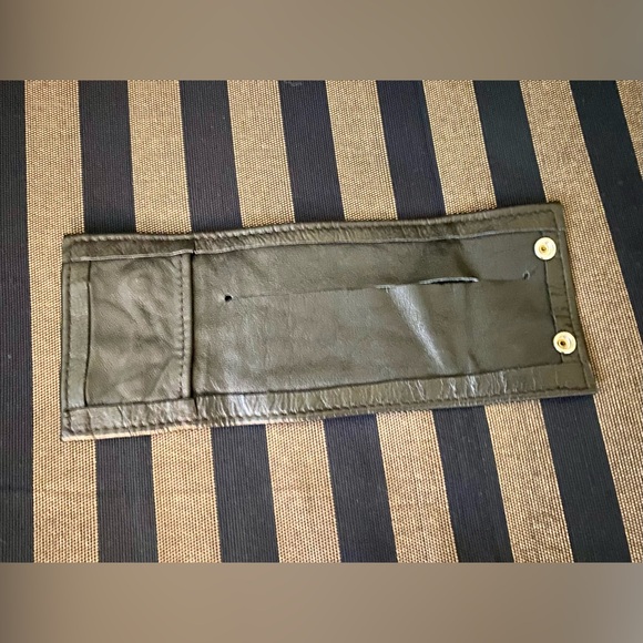 Handmade Leather Wallet Cuff - Picture 2 of 2